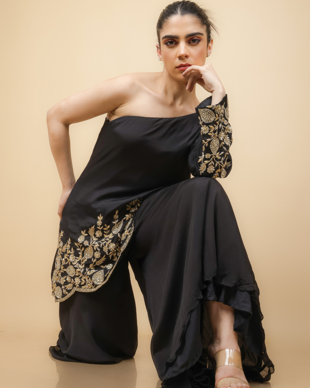 Zehra One-Shoulder Set