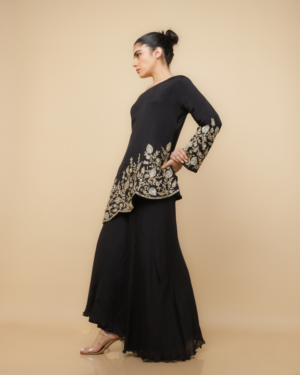 Zehra One-Shoulder Set