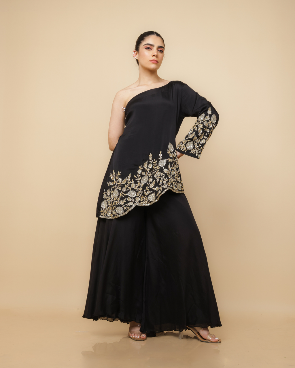 Zehra One-Shoulder Set